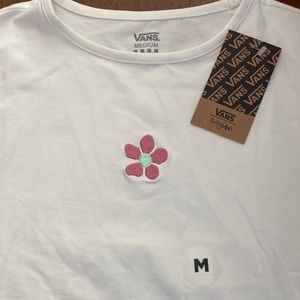 Cute white Vans shirt sleeve T-shirt